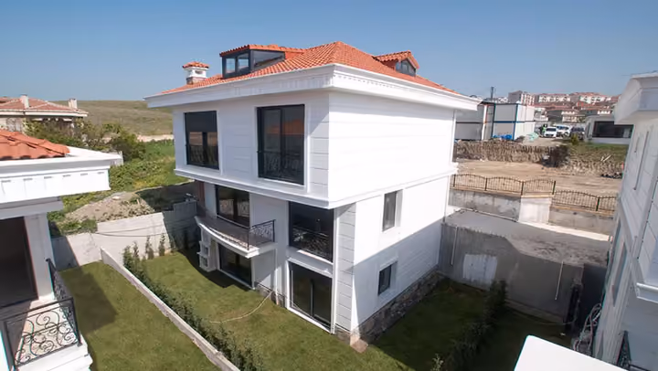 Виллы Asrın Konakları Marina | Роскошная прибрежная жизнь в Бейликдюзю, Стамбул - Изображение 1