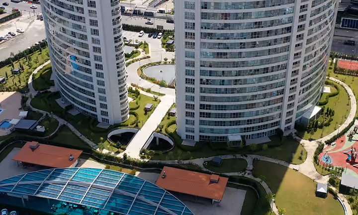 Резиденция 5-звездочных гостиничных услуг на небоскрёбе с LEED офисами в Умрание, Стамбул - Изображение 2