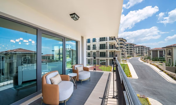 Deniz Istanbul - Image 4