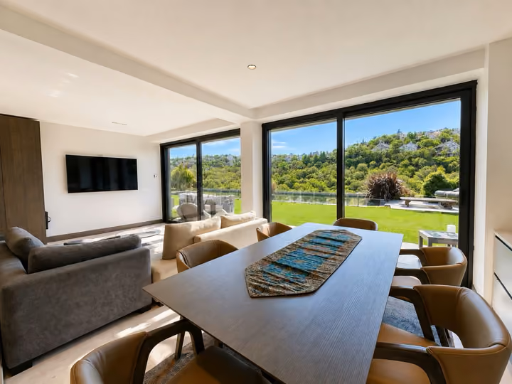 Furnished Five Bedroom Villa with Private Pool in Beykoz - Image 14