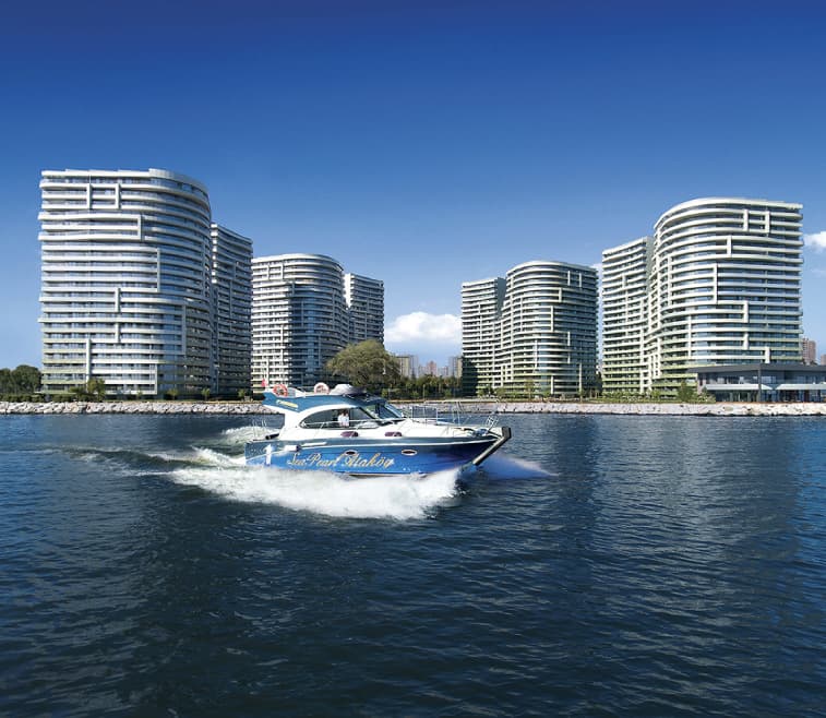 PREMIUM WATERFRONT RESIDENCES NEAR THE HISTORIC CITY CENTRE
