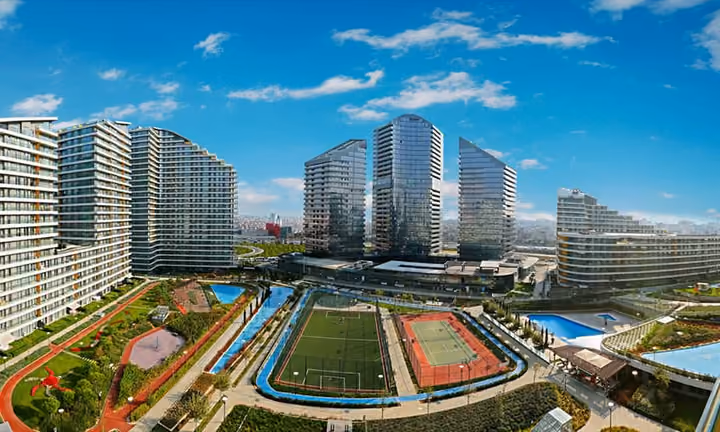 Modern Apartments for Investment in a Prime Location, Istanbul - Image 2