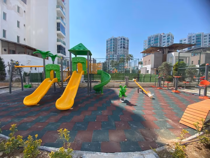 Tomuk shared childrens playground