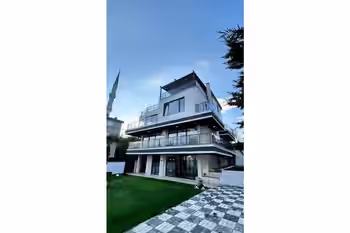 Sea View Detached Ultra Luxury Villa with Private Garden in Beylikduzu Kavakli Istanbul