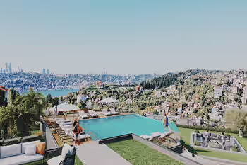 مجمع سكني فاخر مطل على مضيق البوسفور في أوسكودار، إسطنبول