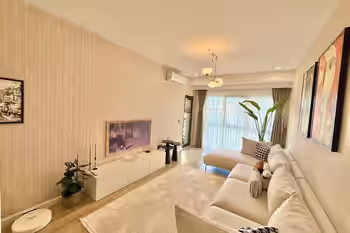Stylish One-Bedroom Apartment in Beylikduzu, Istanbul with Facilities