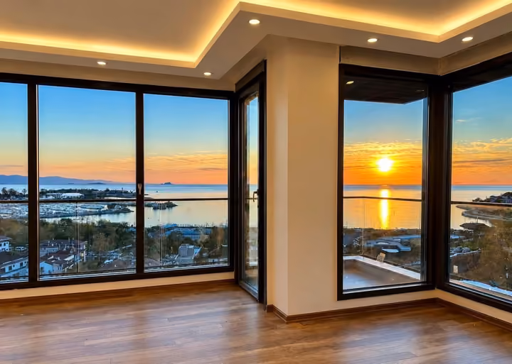 Three-Bedroom Apartment with Full Sea Views in Kadikoy - Image 3