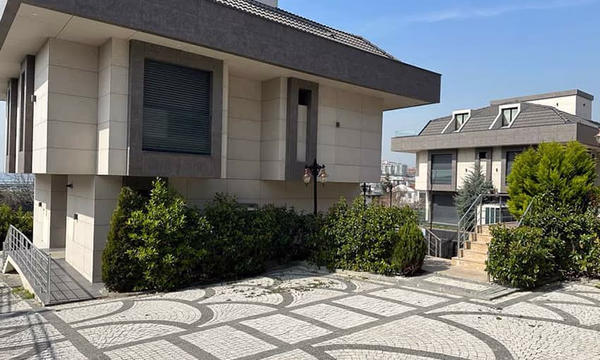 Emperor Villas - Image 2