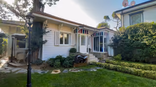 Four-Bedroom Waterfront House in Anadolu Hisarı - Image 3
