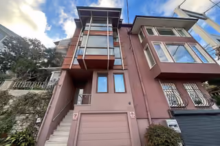 Bosphorus View Villa in Rumeli Hisari - Image 2