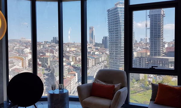 Queen Bomonti - Image 2