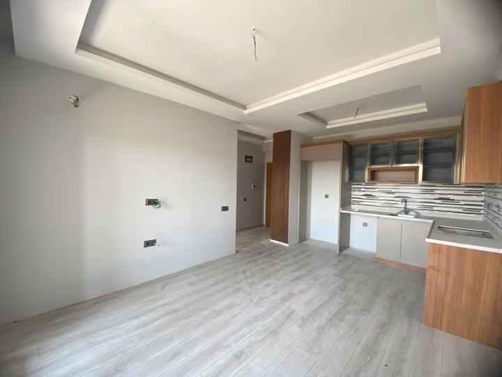 Tomuk upper floor open living room