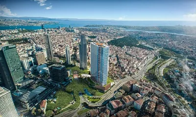 Queen Bomonti - Main View