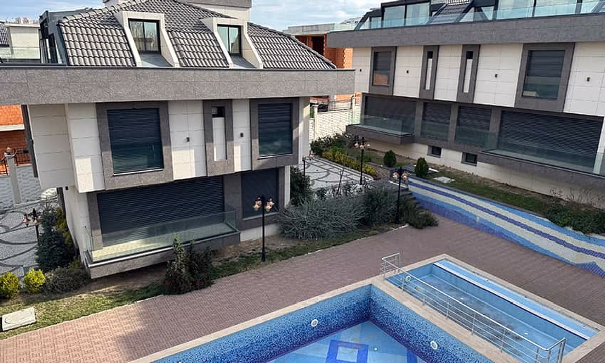 Emperor Villas - Image 1