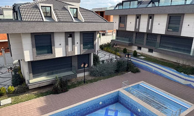 Emperor Villas - Main View