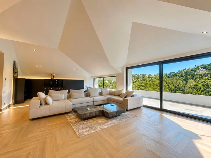 Furnished Five Bedroom Villa with Private Pool in Beykoz - Image 5