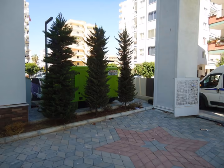 Erdemli gated building grounds