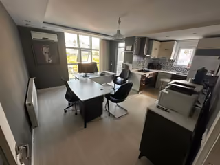 Liman open kitchen and dining space