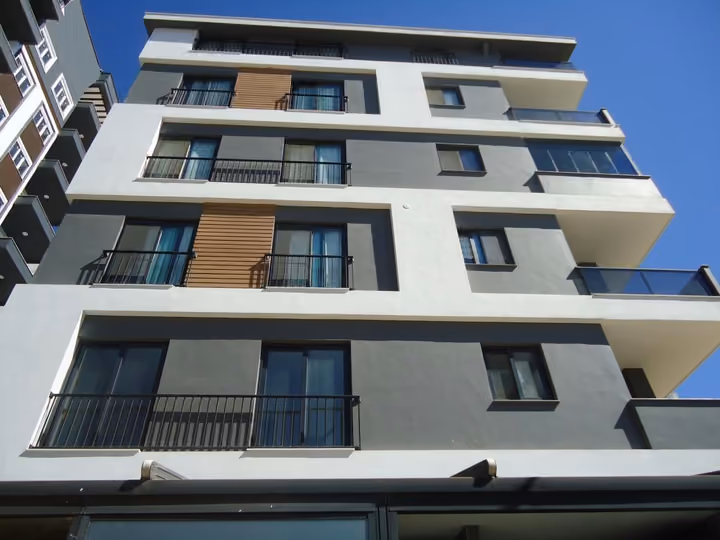 Erdemli coastal apartment building