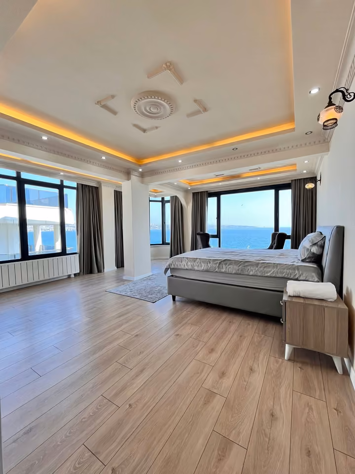 Spacious sea view bedroom in the furnished seafront mansion in Buyukcekmece.