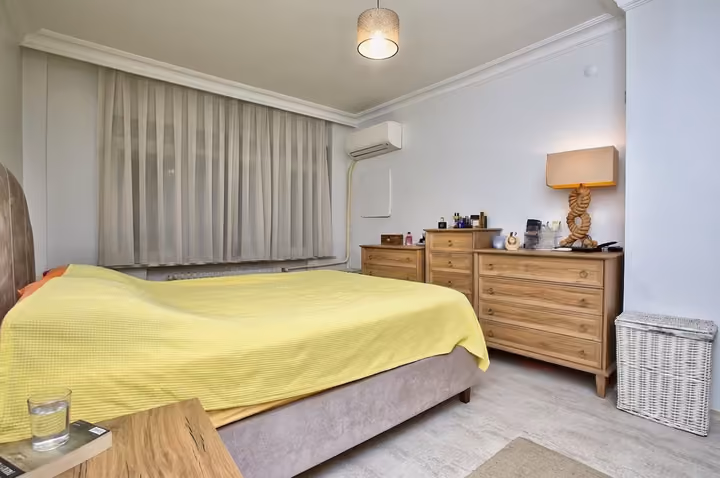 Bosphorus View Roadside Mansion Apartment with Dual Residence Opportunity in Rumeli Hisari Sarıyer - Image 11