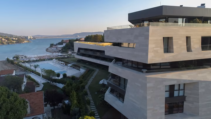 Upper terraces facing the bay.