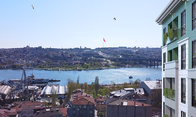 Pera Blue - Main View