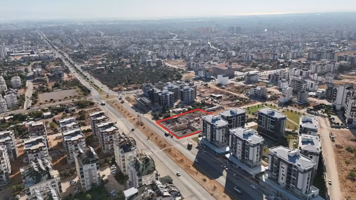 Aerial photograph of the surrounding urban neighbourhood.